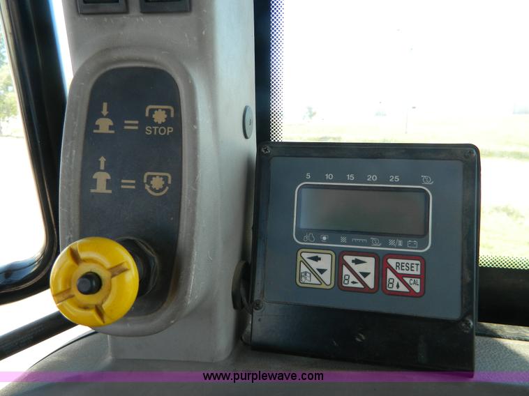 image for item H2381 2003 Case IH JX90UDT MFWD tractor