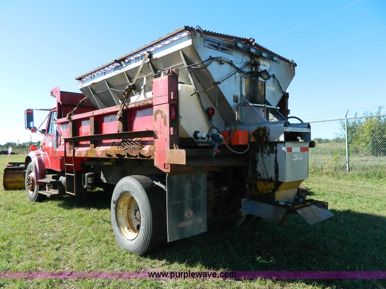 image for item H2384 1996 International 4700 dump truck
