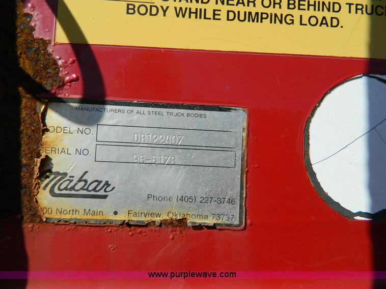 image for item H2384 1996 International 4700 dump truck