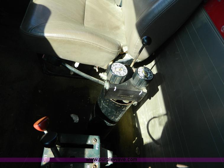 image for item H2384 1996 International 4700 dump truck