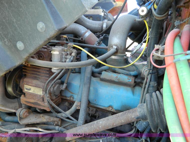 image for item H2384 1996 International 4700 dump truck