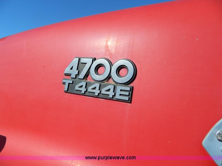 image for item H2385 1996 International 4700 dump truck