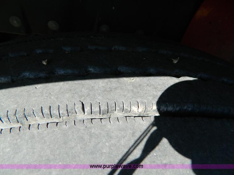 image for item H2385 1996 International 4700 dump truck