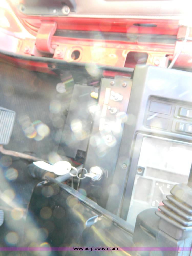 image for item H2385 1996 International 4700 dump truck