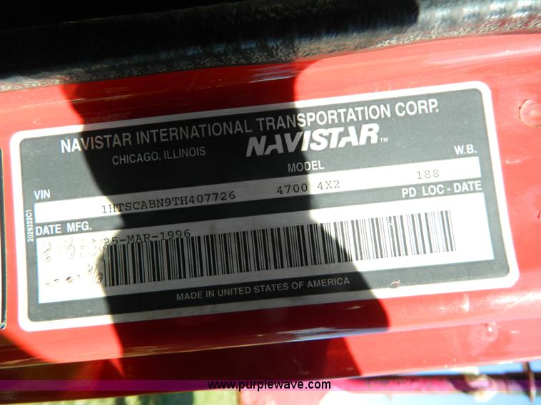 image for item H2385 1996 International 4700 dump truck