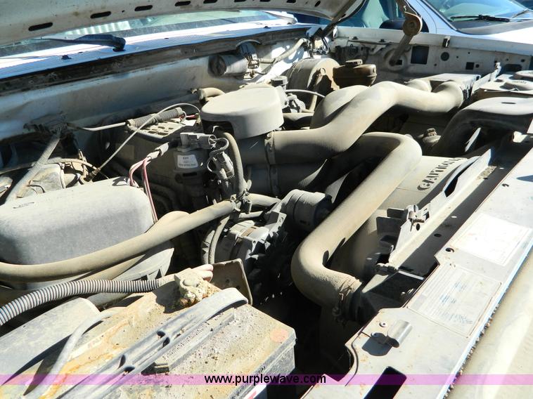 image for item H2389 1992 Ford F250 pickup truck