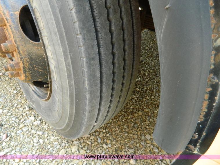 image for item H2422 1992 Blue Bird TC2000 bus