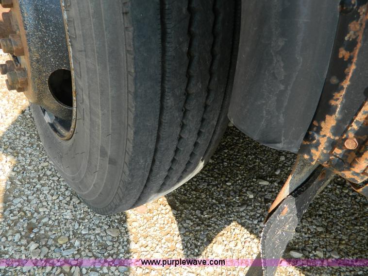 image for item H2422 1992 Blue Bird TC2000 bus