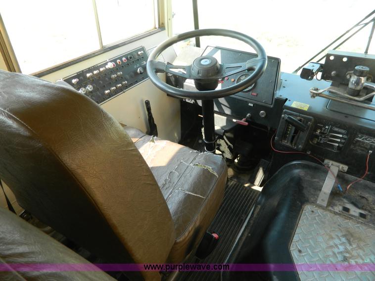 image for item H2422 1992 Blue Bird TC2000 bus