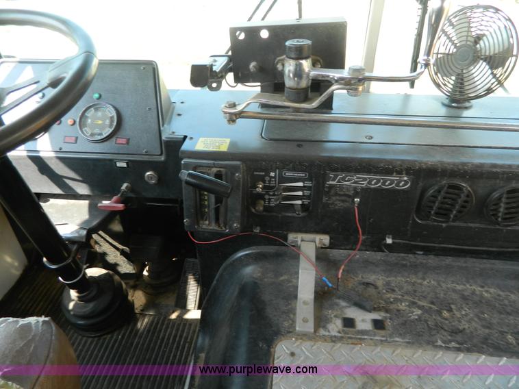 image for item H2422 1992 Blue Bird TC2000 bus