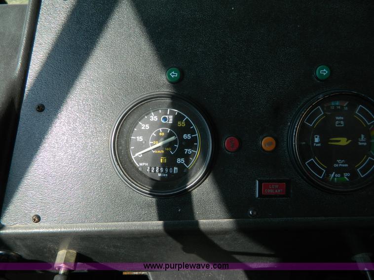 image for item H2422 1992 Blue Bird TC2000 bus