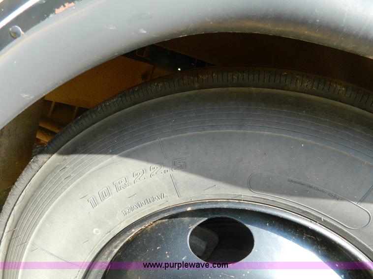 image for item H2423 1997 Blue Bird TC2000 bus