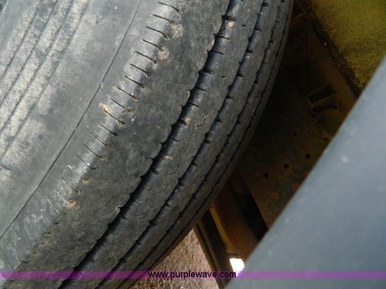 image for item H2423 1997 Blue Bird TC2000 bus