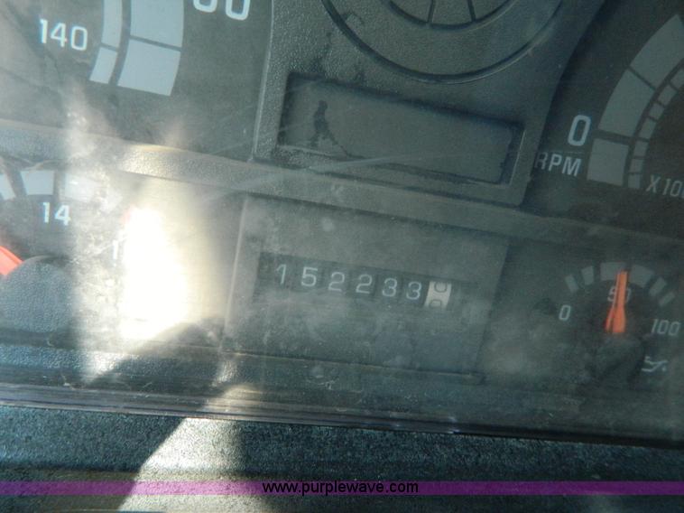 image for item H2423 1997 Blue Bird TC2000 bus