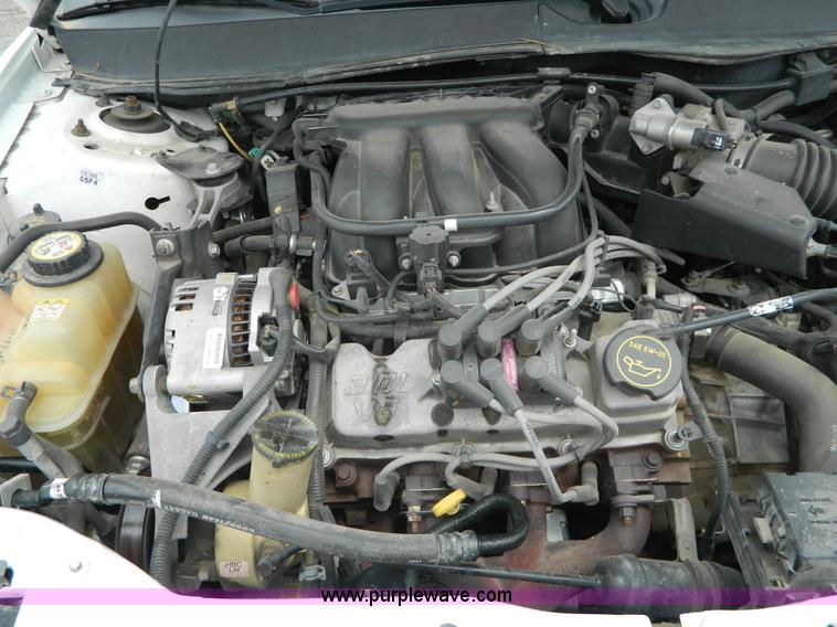 image for item H2431 2006 Ford Taurus SE