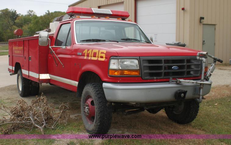 image for item H8826 1994 Ford F350 utility truck