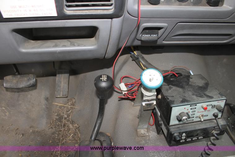 image for item H8826 1994 Ford F350 utility truck