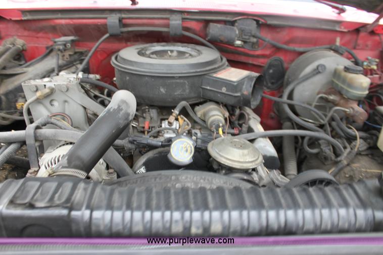 image for item H8826 1994 Ford F350 utility truck