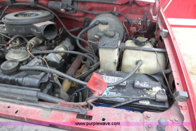 image for item H8826 1994 Ford F350 utility truck