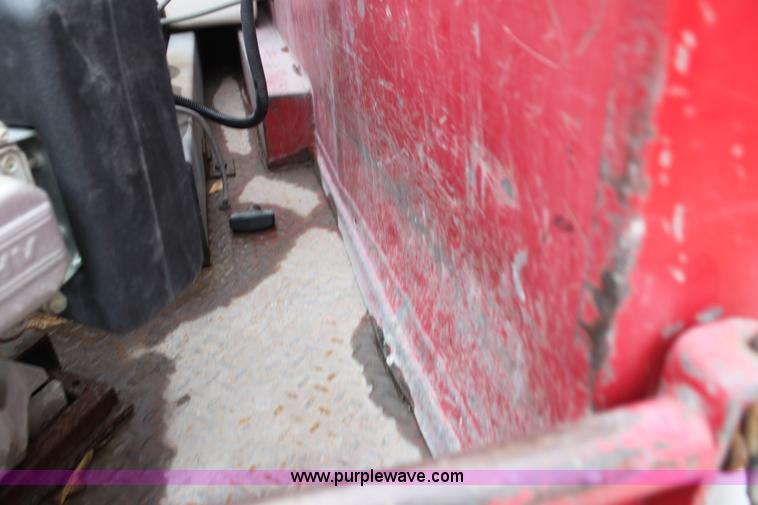 image for item H8826 1994 Ford F350 utility truck