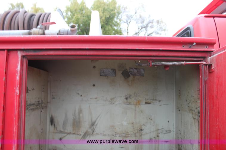 image for item H8826 1994 Ford F350 utility truck