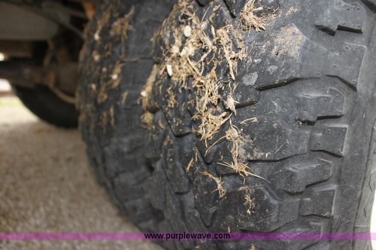 image for item H8826 1994 Ford F350 utility truck