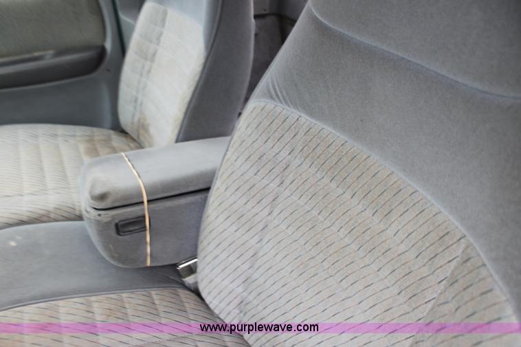 image for item H8828 1993 Ford Ranger SuperCab pickup truck