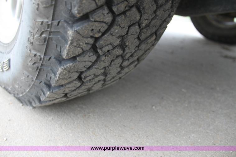 image for item H8828 1993 Ford Ranger SuperCab pickup truck