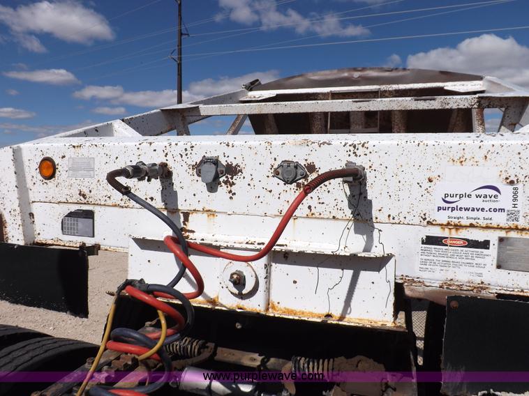 image for item H9068 1991 Fruehauf belly dump trailer