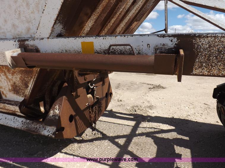 image for item H9068 1991 Fruehauf belly dump trailer