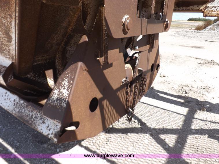 image for item H9068 1991 Fruehauf belly dump trailer