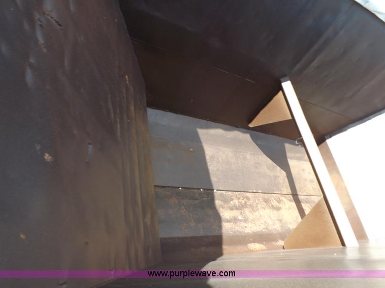 image for item H9068 1991 Fruehauf belly dump trailer