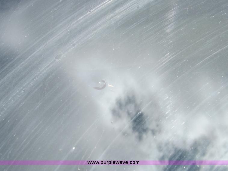 image for item H9069 2001 Mack CH613 semi truck