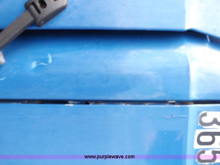 image for item H9069 2001 Mack CH613 semi truck