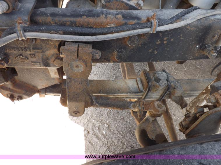 image for item H9070 1988 Mack R688ST semi truck