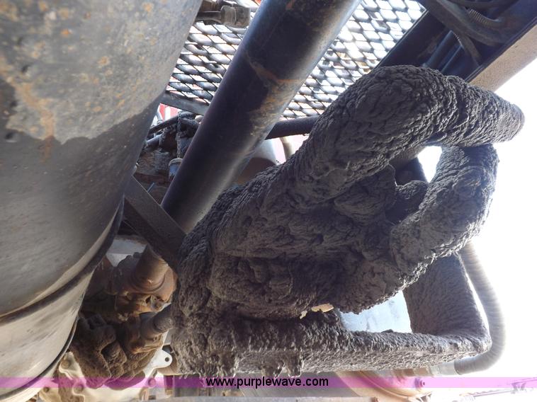 image for item H9070 1988 Mack R688ST semi truck