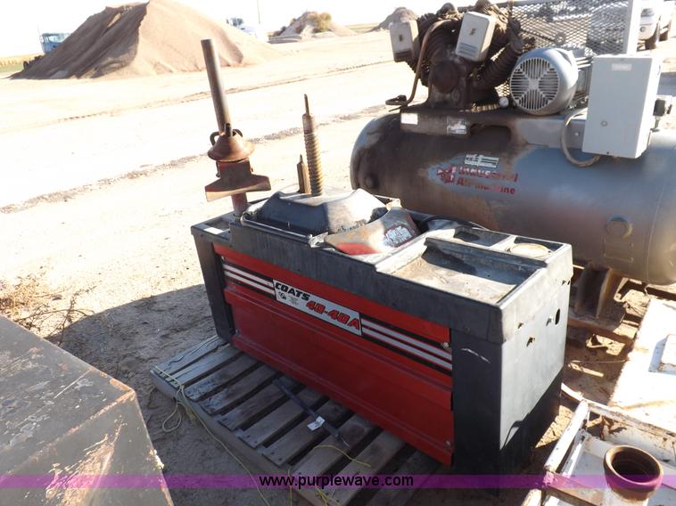 image for item H9074 Coat tire machine