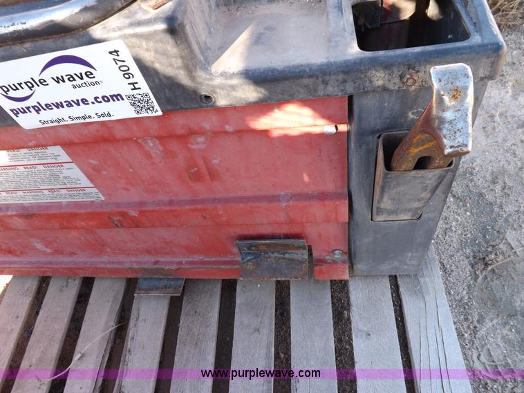 image for item H9074 Coat tire machine