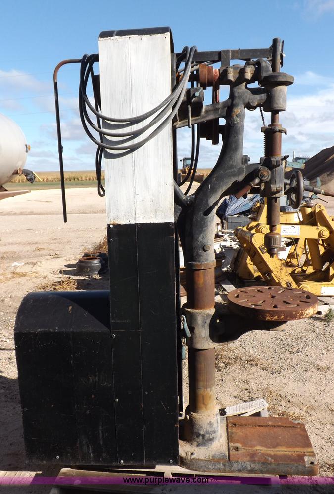 image for item H9077 Champion 20" drill press