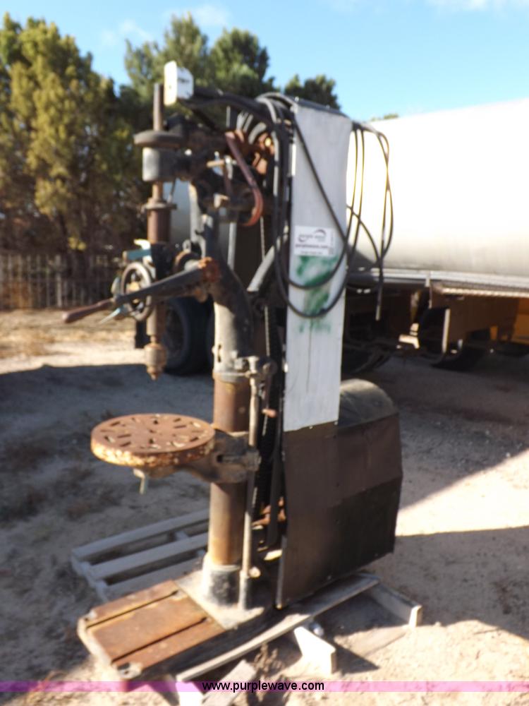 image for item H9077 Champion 20" drill press