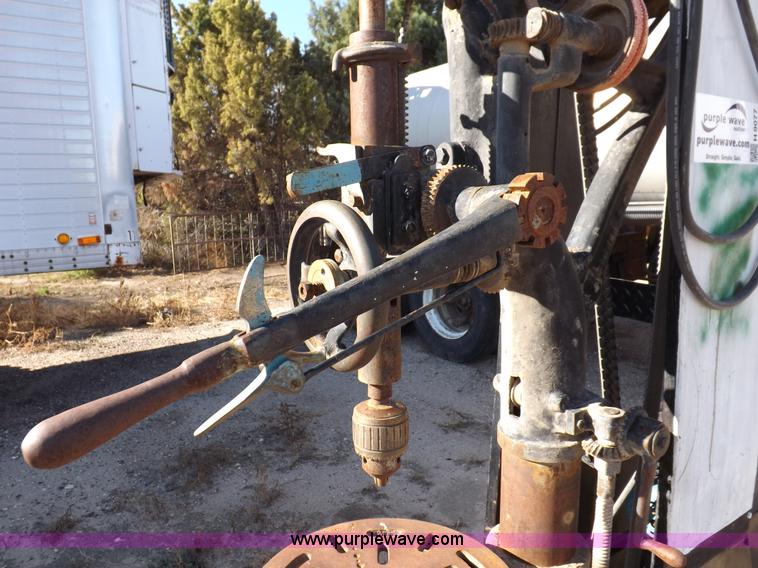 image for item H9077 Champion 20" drill press