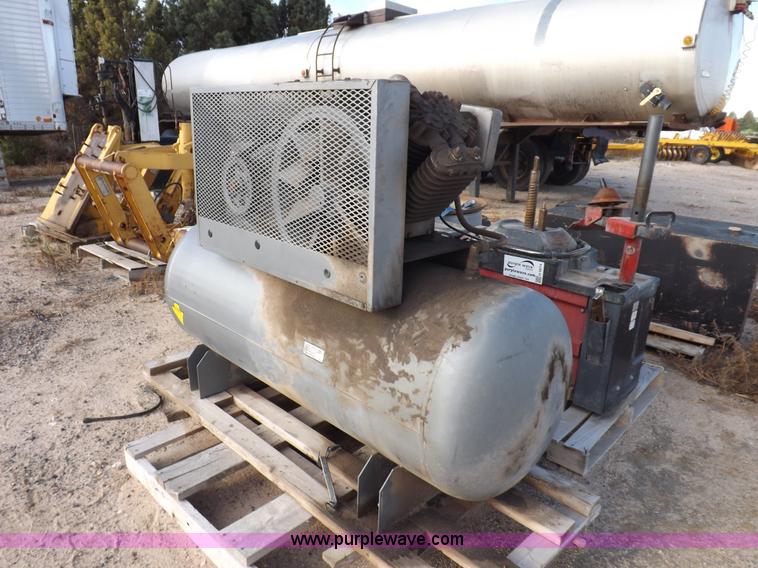 image for item H9078 Air compressor