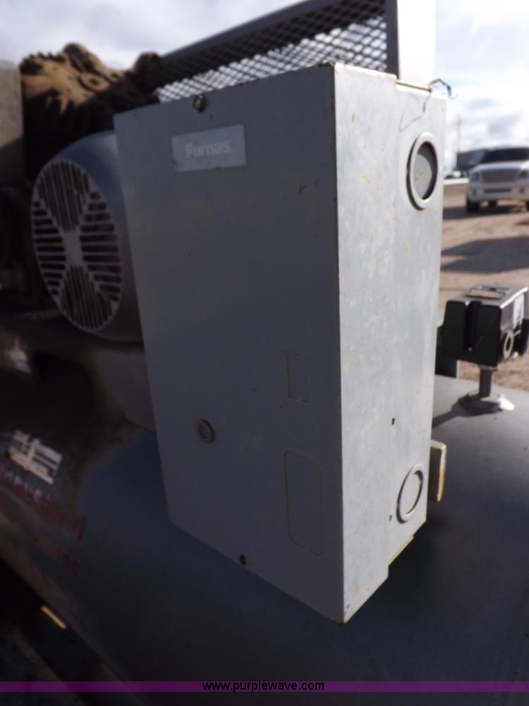 image for item H9078 Air compressor