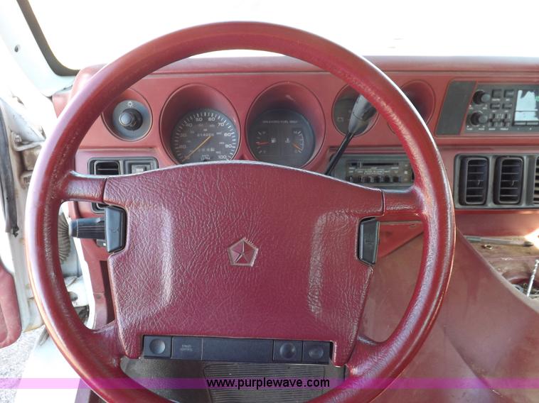 image for item H9089 1994 Dodge Ram B350 van