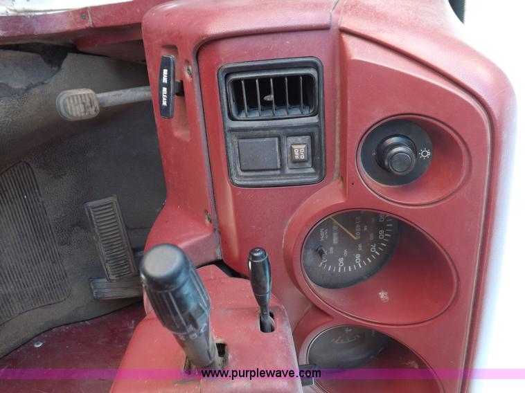 image for item H9089 1994 Dodge Ram B350 van