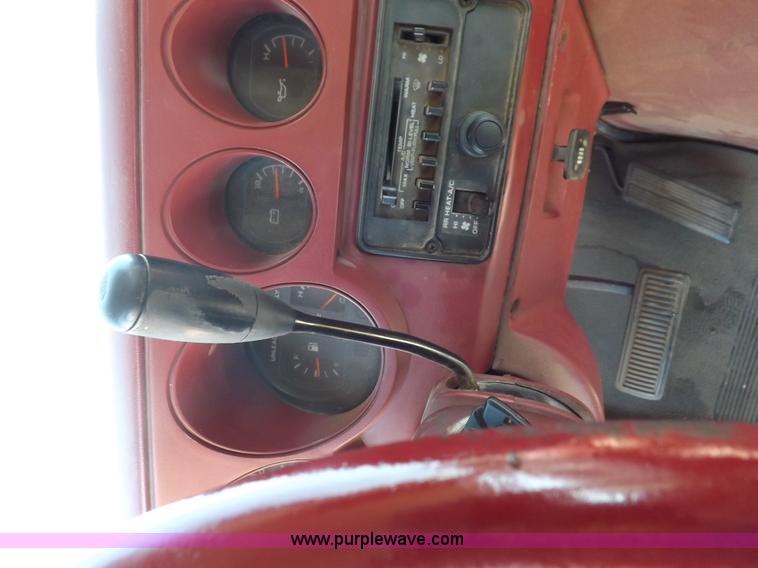 image for item H9089 1994 Dodge Ram B350 van