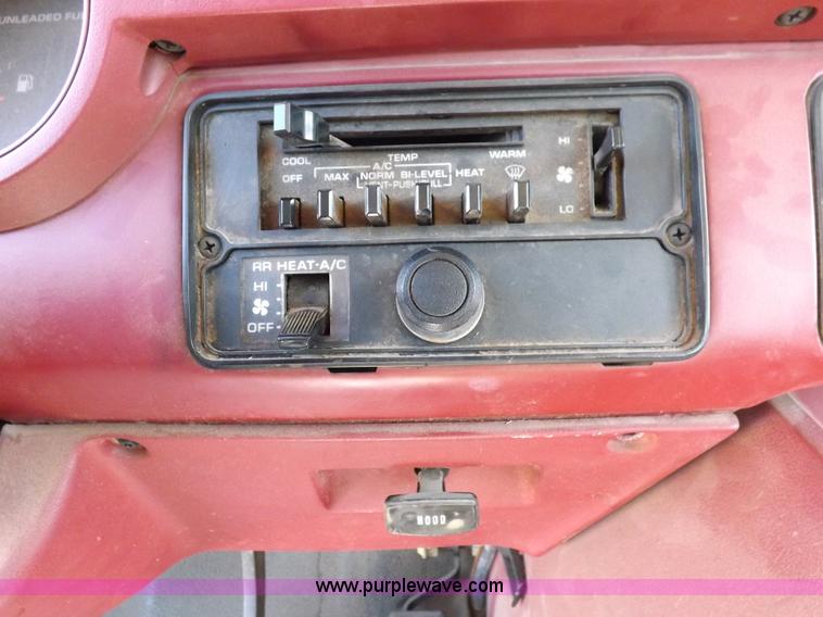 image for item H9089 1994 Dodge Ram B350 van