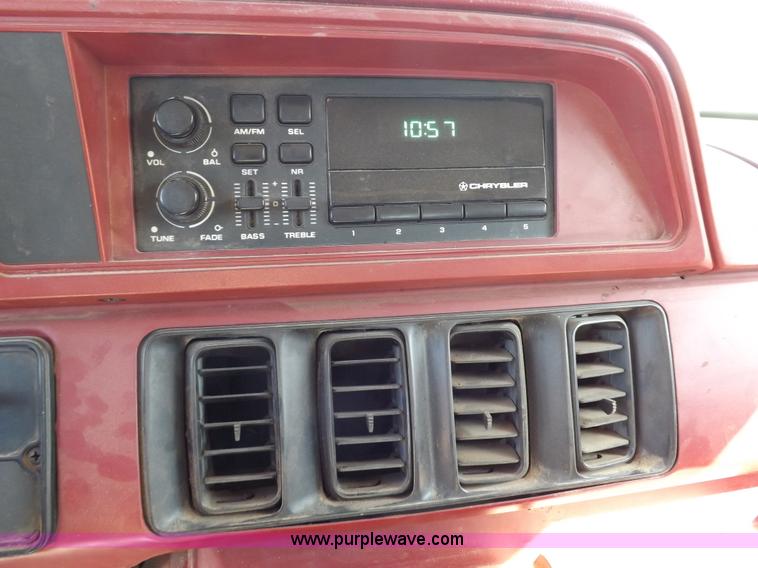 image for item H9089 1994 Dodge Ram B350 van