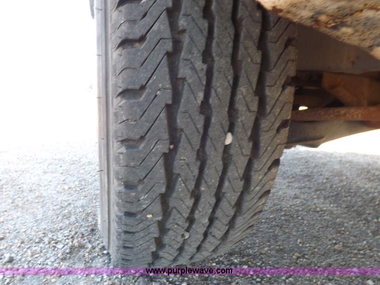 image for item H9089 1994 Dodge Ram B350 van