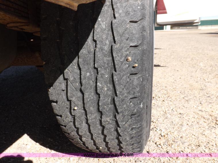 image for item H9089 1994 Dodge Ram B350 van